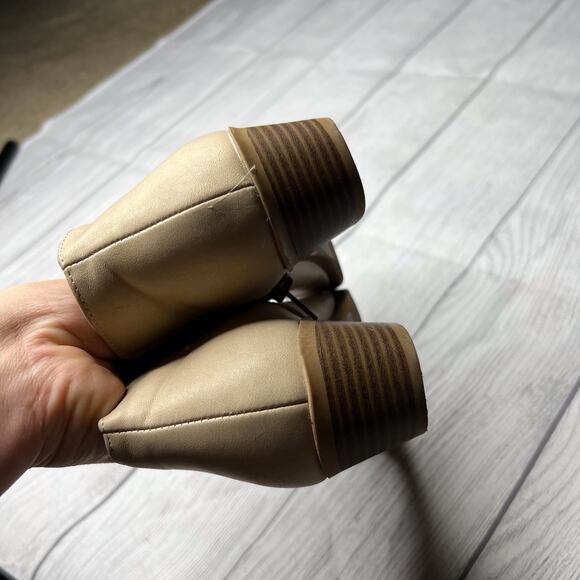 J. Adams Tan Leather Ankle Booties Fall Autumn Heeled Block Boots Size 6.5 - Picture 4 of 6